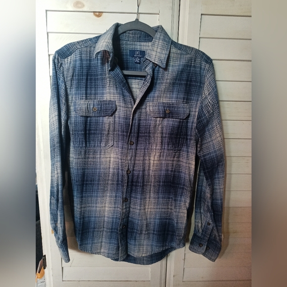 Flannel - Picture 2 of 4